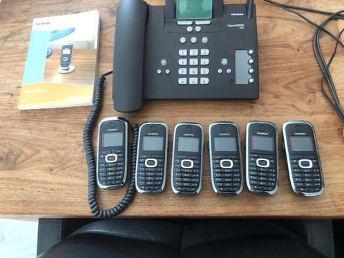ISDN-telefooncentrale  6 losse handtoestellen, merk Siemens
