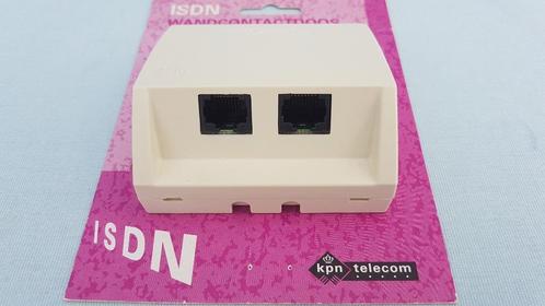 ISDN Wandcontactdoos voor aansluiten van 2 apparaten
