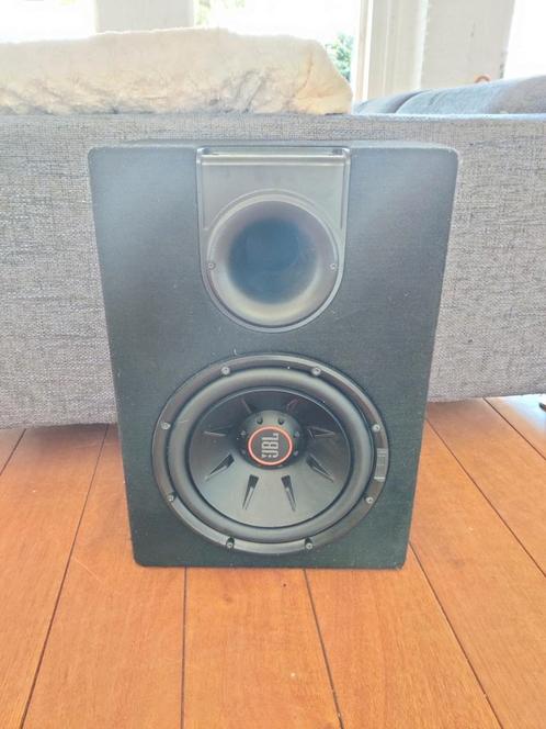 JBL 12 Inch 1100W auto subwoofer met versterker.