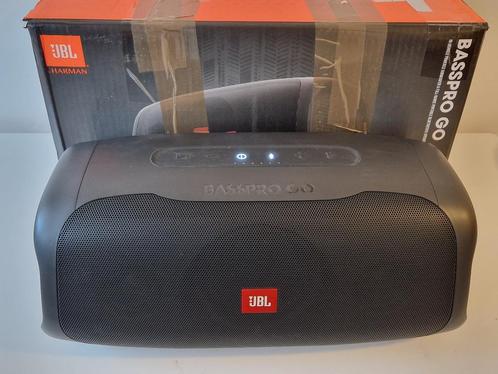 JBL Basspro Go met doos zonder kabels (kraakt)