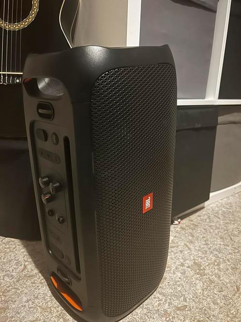 JBL PARTYBOX ON-THE-GO