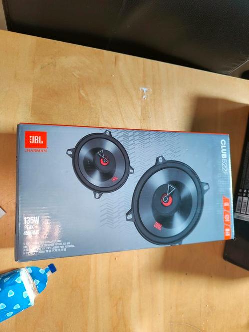 JBL SPEAKERS AUTO