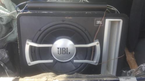 Jbl subwoofer 1200 what plud 1200 what versterker