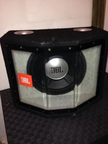 JBL SUBWOOFER  versterker