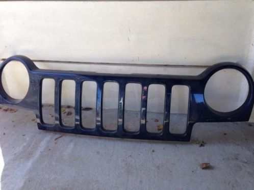 Jeep cherokee grille. 