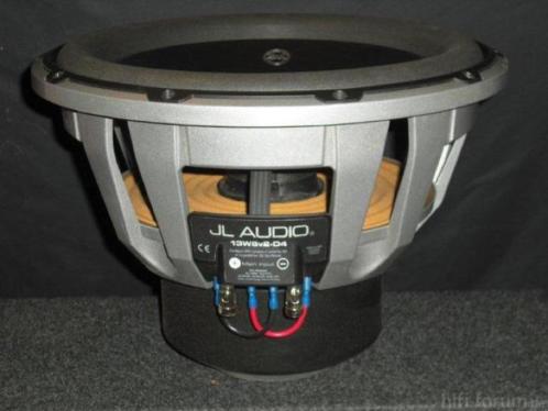 JL AUDIO 13W6 v2 d4