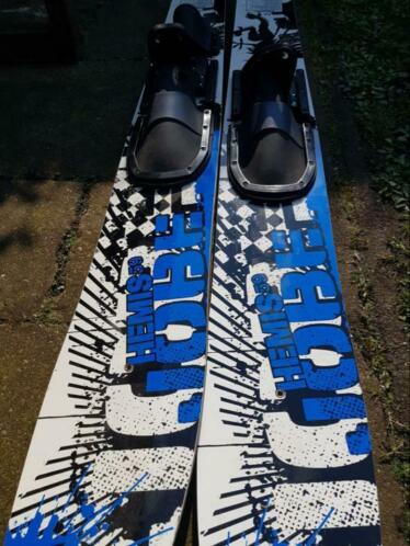 Jobe waterskis