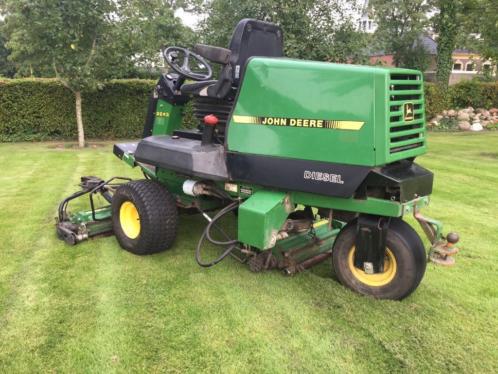 John Deere 2243 Diesel Zelfrijdende Green- Kooi-maaier Toro