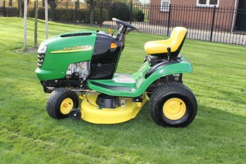 John Deere L107 zitmaaier