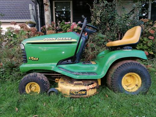 John Deere LT 155