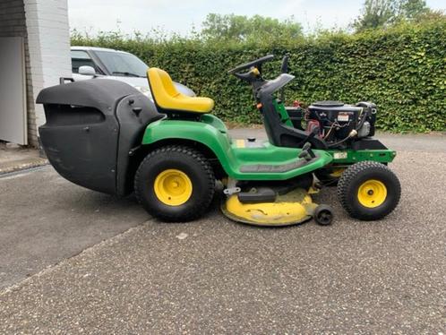 John Deere LTR166 Grasmaaier met opvangbak