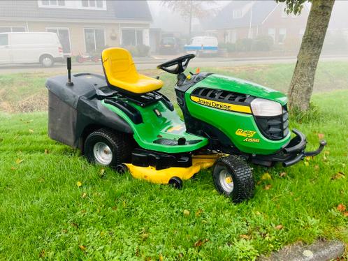 John deere x155r zitmaaier hydrostaat 2 cilinder