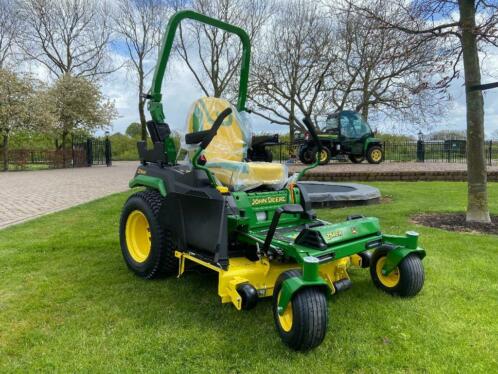 Jonh Deere Z545R zero turn.