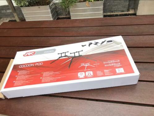 jrc cocoon 3 rod rodpod  alles instelbaar  toppertje