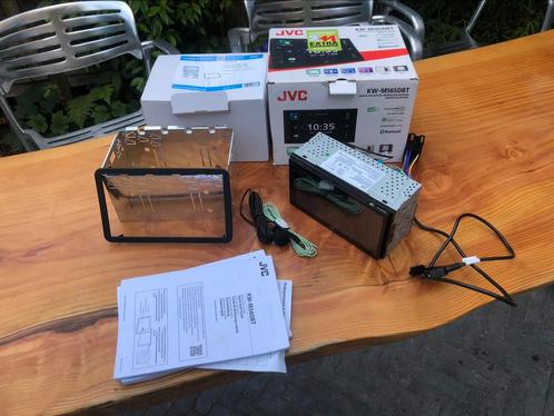 jvc kw-m565dbt met inbouw set voor alfa Romeo
