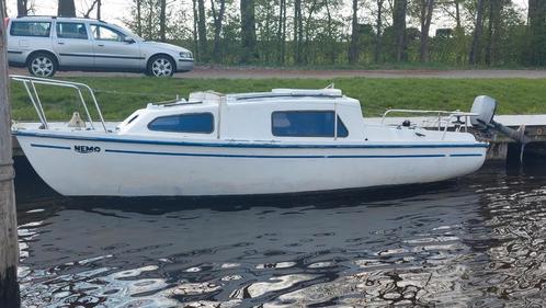Kajuitboot 6,5m met 5 PK tweetakt motor