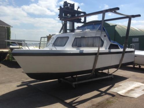 Kajuitboot Placom 650