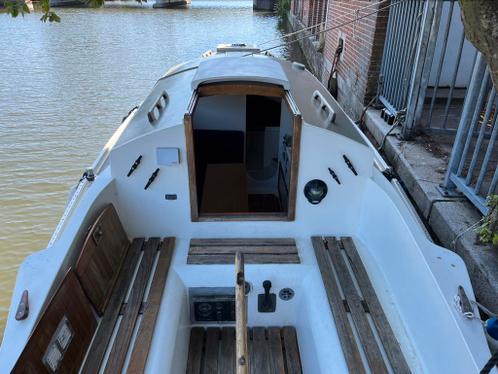 Kajuitboot Polyester 8x2,5 m