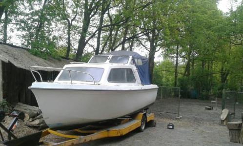 Kajuitboot weekender daycruiser ondedin 650 met trailer