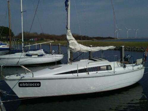 Kajuitzeilboot Cumulus 650 zeer compleet en met nieuwe motor