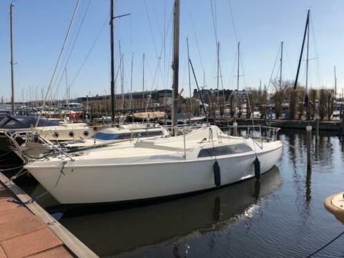 Kajuitzeilboot Maxi 77