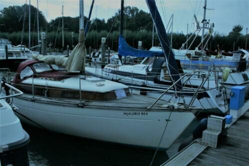 kajuitzeilboot met inbordmotor