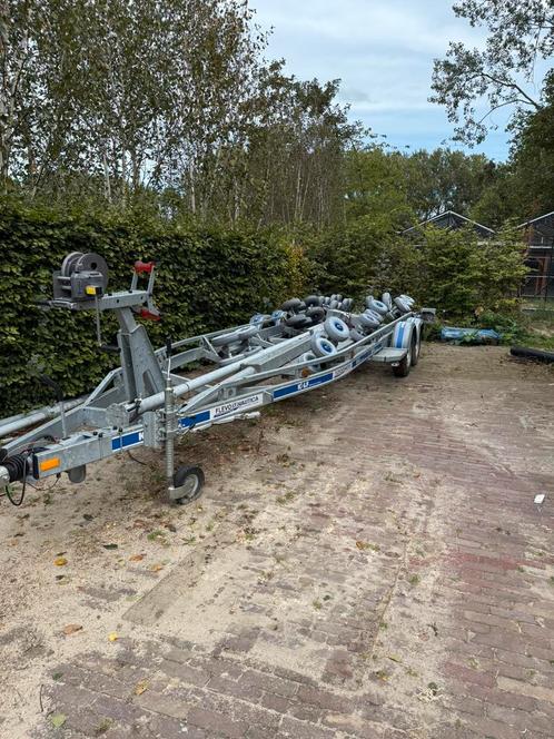 Kalf S 3500-82 V boot trailer