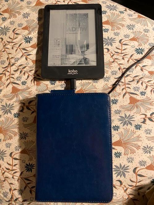 Kapotte Kobo ereader model N613 met hoes