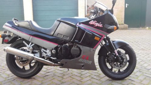 Kawasaki GPX 600R NINJA