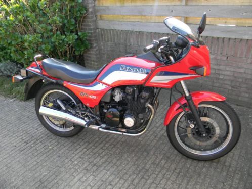 Kawasaki GPZ 400 in nieuwstaat