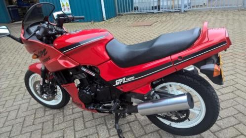 Kawasaki GPZ 500 S (ex 500) prima staat erg weinig KM