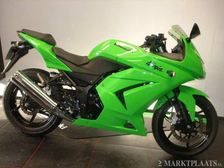 Kawasaki ninja 250 R ninja250 ninja 250r 