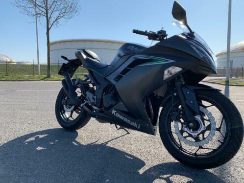 Kawasaki ninja 300 ABS 2016