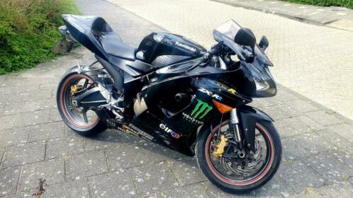 Kawasaki Ninja ZX-6R 636cc 92Kw BJ 2006 Zwart Monster Energy