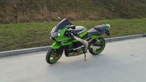 Kawasaki Ninja ZX-6R J1