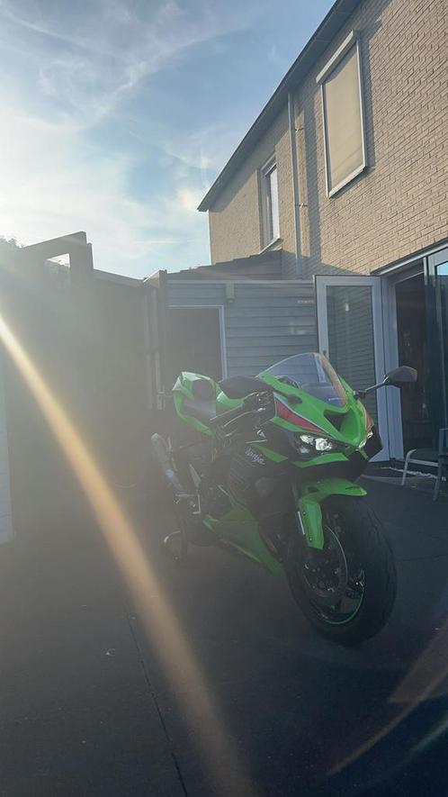 KAWASAKI NINJA ZX6R (2024)