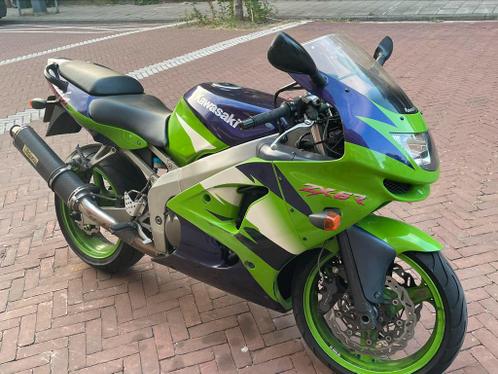 Kawasaki Ninja ZX6R 98 VANDAAG OP TE HALEN