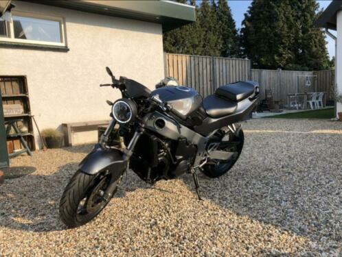 Kawasaki NINJA ZX6R Streetfighter