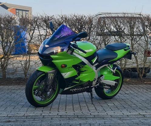 Kawasaki sport Ninja ZX-9R