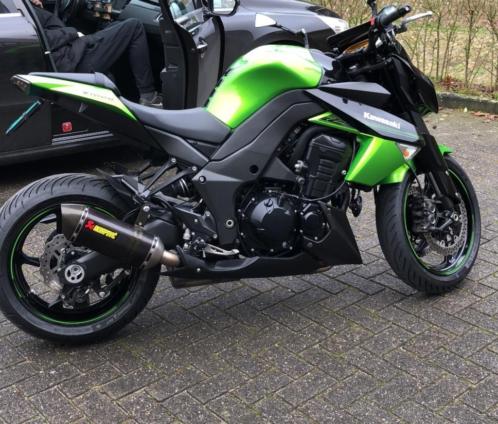 Kawasaki Z 1000 Akrapovic zo goed als nieuw