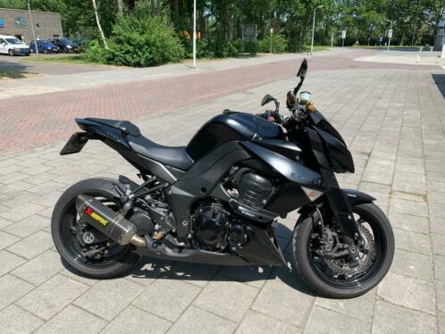 KAWASAKI Z1000, ABS, FULL SYSTEM AKRAPOVIC (Black Edition)