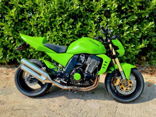 Kawasaki Z1000 GreenampBlack 