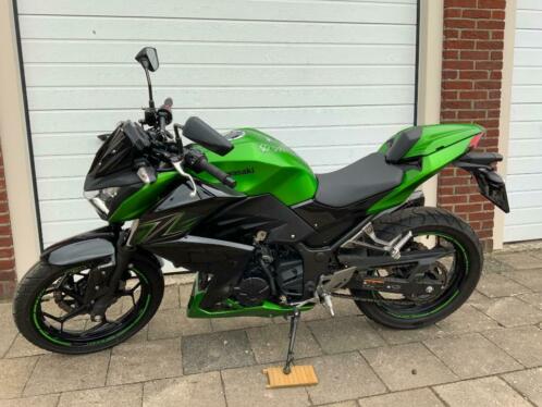 Kawasaki Z300 ABS met Performance pakket (A2 motorfiets)