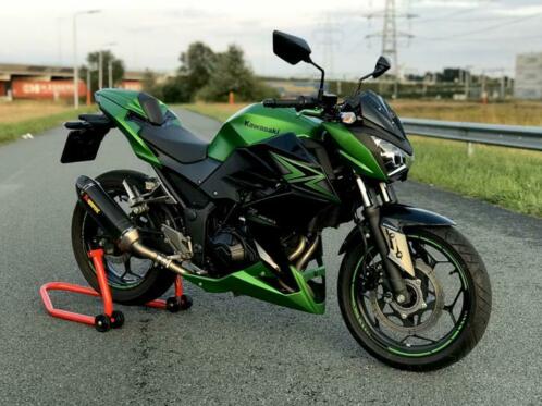 Kawasaki Z300 Performance ABS Akrapovic 2017 5.700km Nieuw