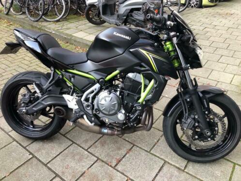 KAWASAKI Z650 uit 2018 WEINIG KM 6.900