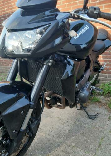 Kawasaki Z750 32400km 2007 Zwart Banden en kettingset prima