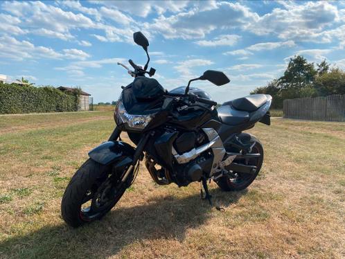 Kawasaki Z750 ABS met Akrapovic uitlaat (bj 2008)