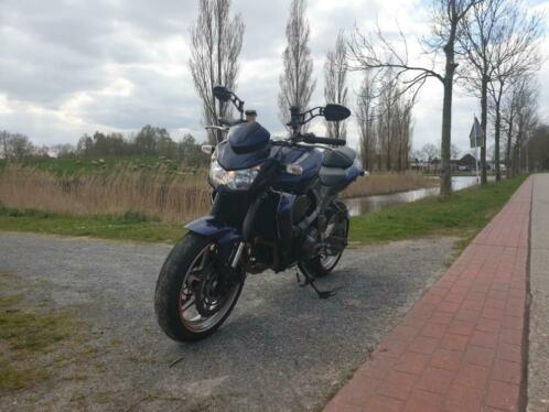 Kawasaki Z750 met opties