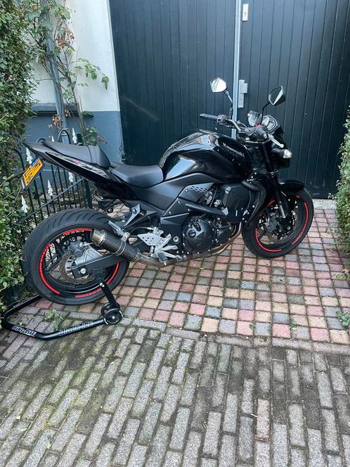 Kawasaki Z750 zwart met slechts 19.000km