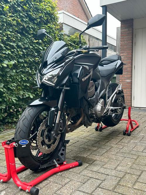 Kawasaki Z800 ABS met GPR sportdemper BJ 2015